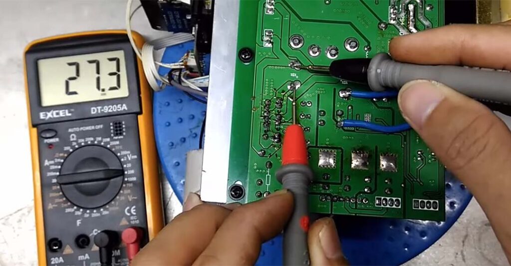 cách sửa loa kéo không có tiếng - Bo mạch chủ bị lỗi
