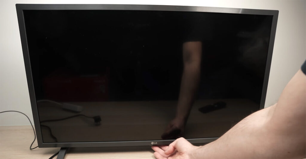 tivi LG bị đen màn hình vẫn có tiếng