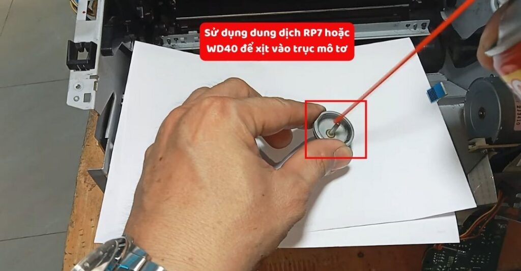 Tháo và vệ sinh hộp quang
