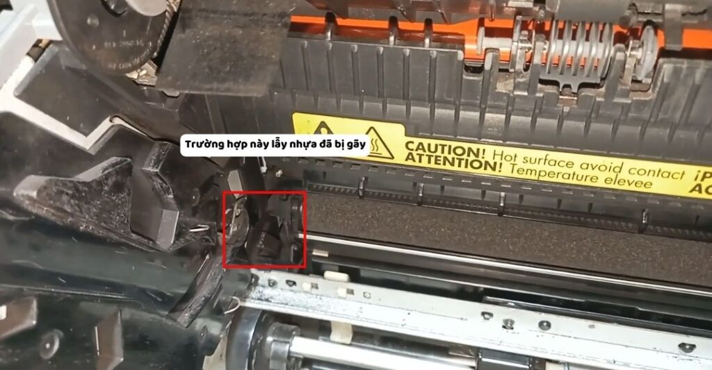 Kiểm tra xem lẫy này có bị gãy hay không