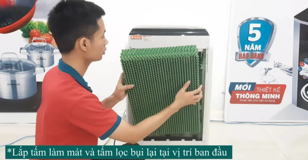Lắp lại tấm làm mát