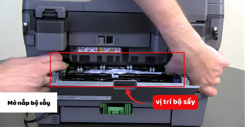 Mở nắp bộ sấy