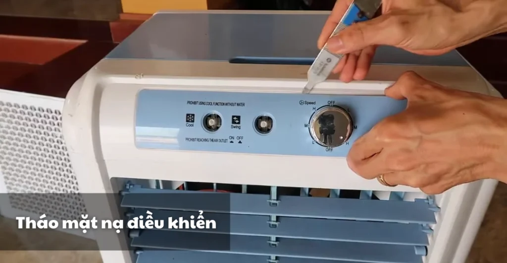 Tháo mặt nạ điều khiển