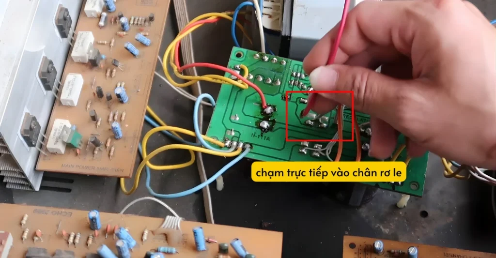 Thử âm thanh trực tiếp từ tầng công suất