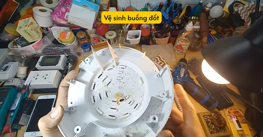 Vệ sinh buồng đốt