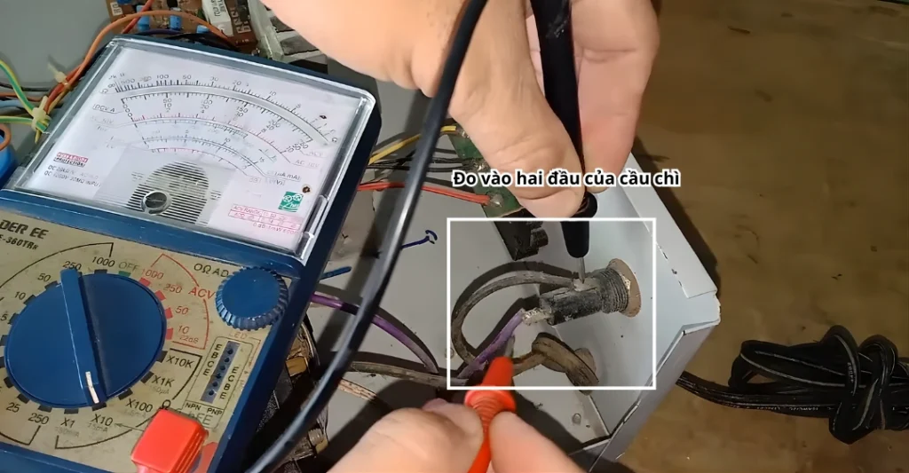 Cách kiểm tra cầu chì bảo vệ