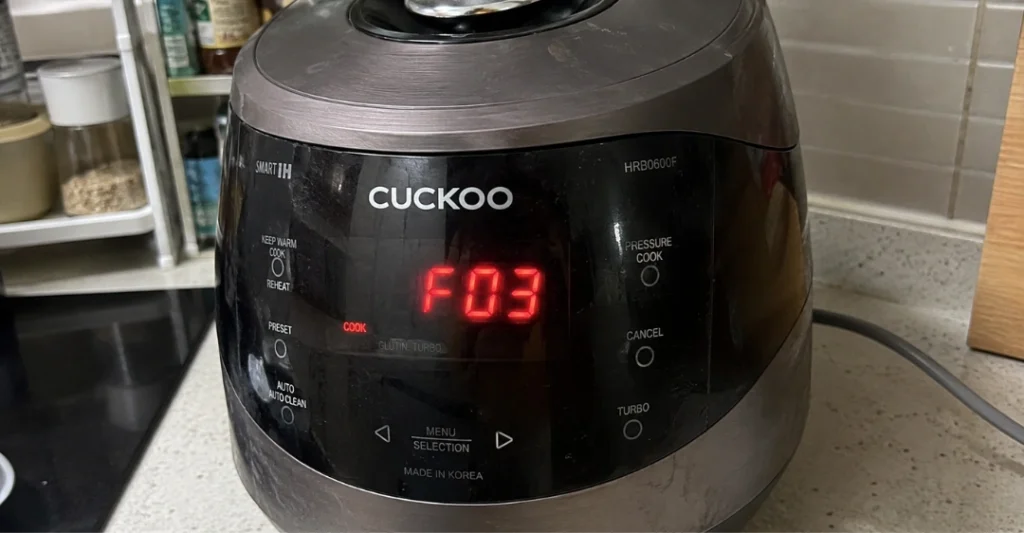 Nồi cơm điện Cuckoo báo lỗi F03